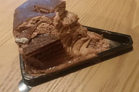 Tomlins Bakery photo 4